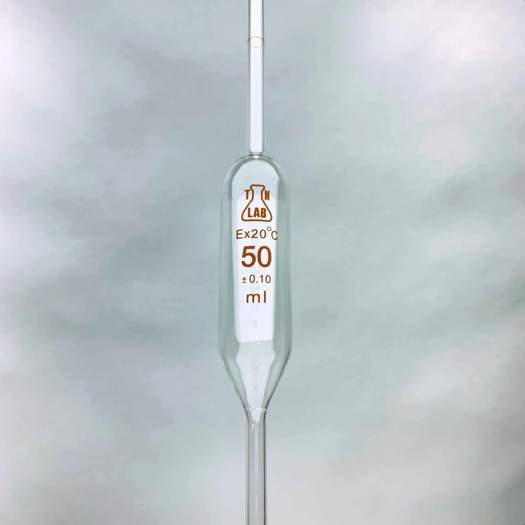 pipette-volumetric-bulb-form-50-ml-borosilicate-glass-50ml-010ml-accuracy-red-10-pack-4793622-1 PIPETTE VOLUMETRIC 50ml - Image 1